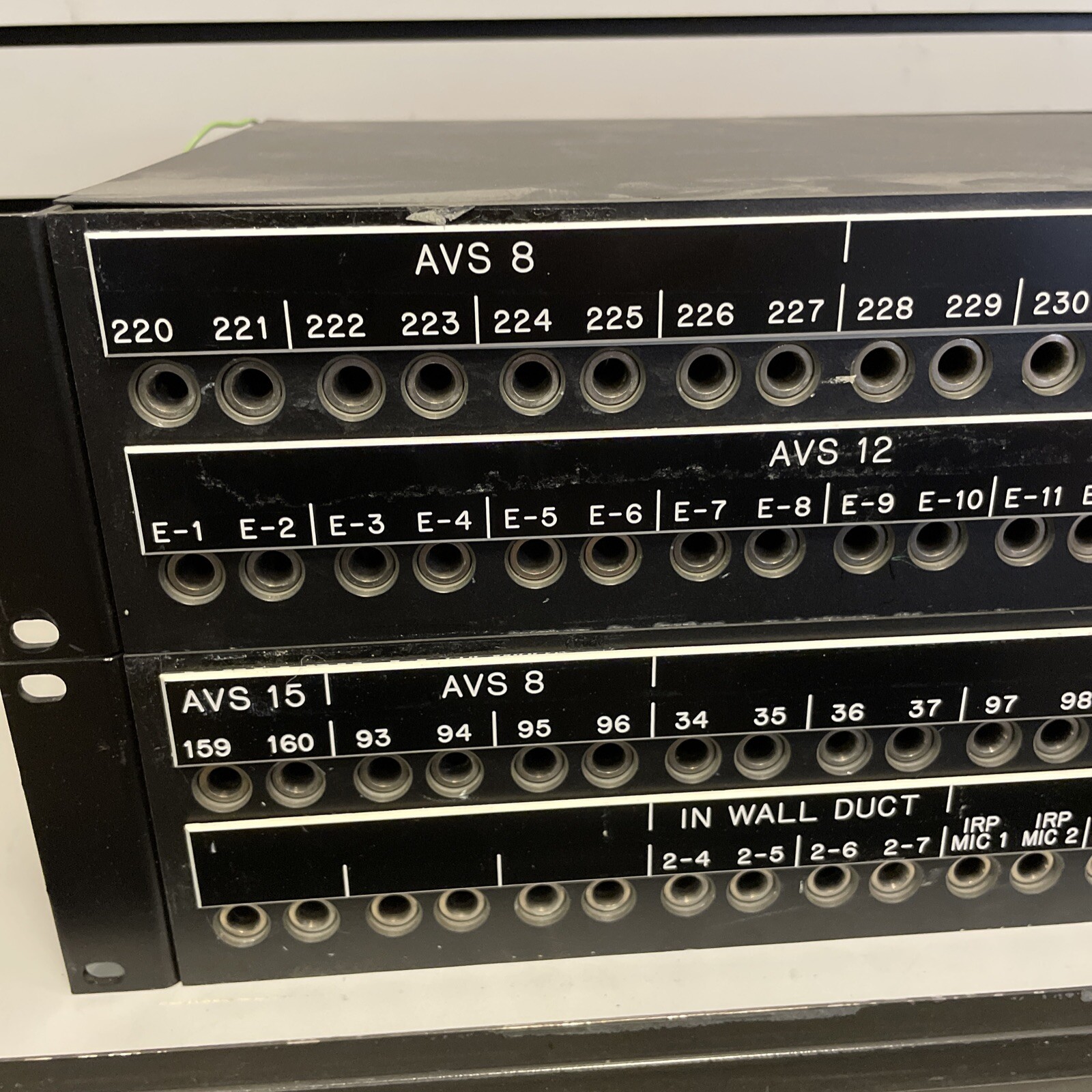 24x2 Audio Patch Bay Panel Rack Mount - COMMUNICATIONS CORPORATION - VERSAPATCH