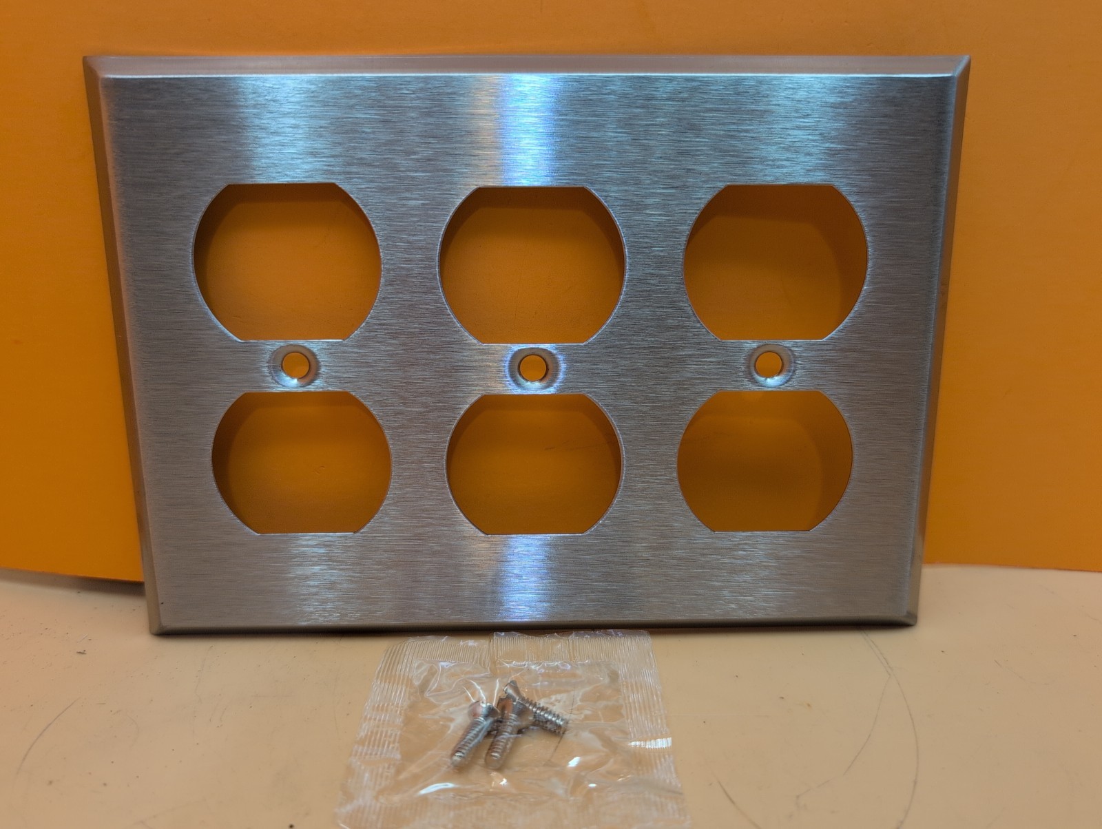 BRYANT 3 GANG DUPLEX COVER PLATE BRUSH ALUMINUM M881 (QTY 1)