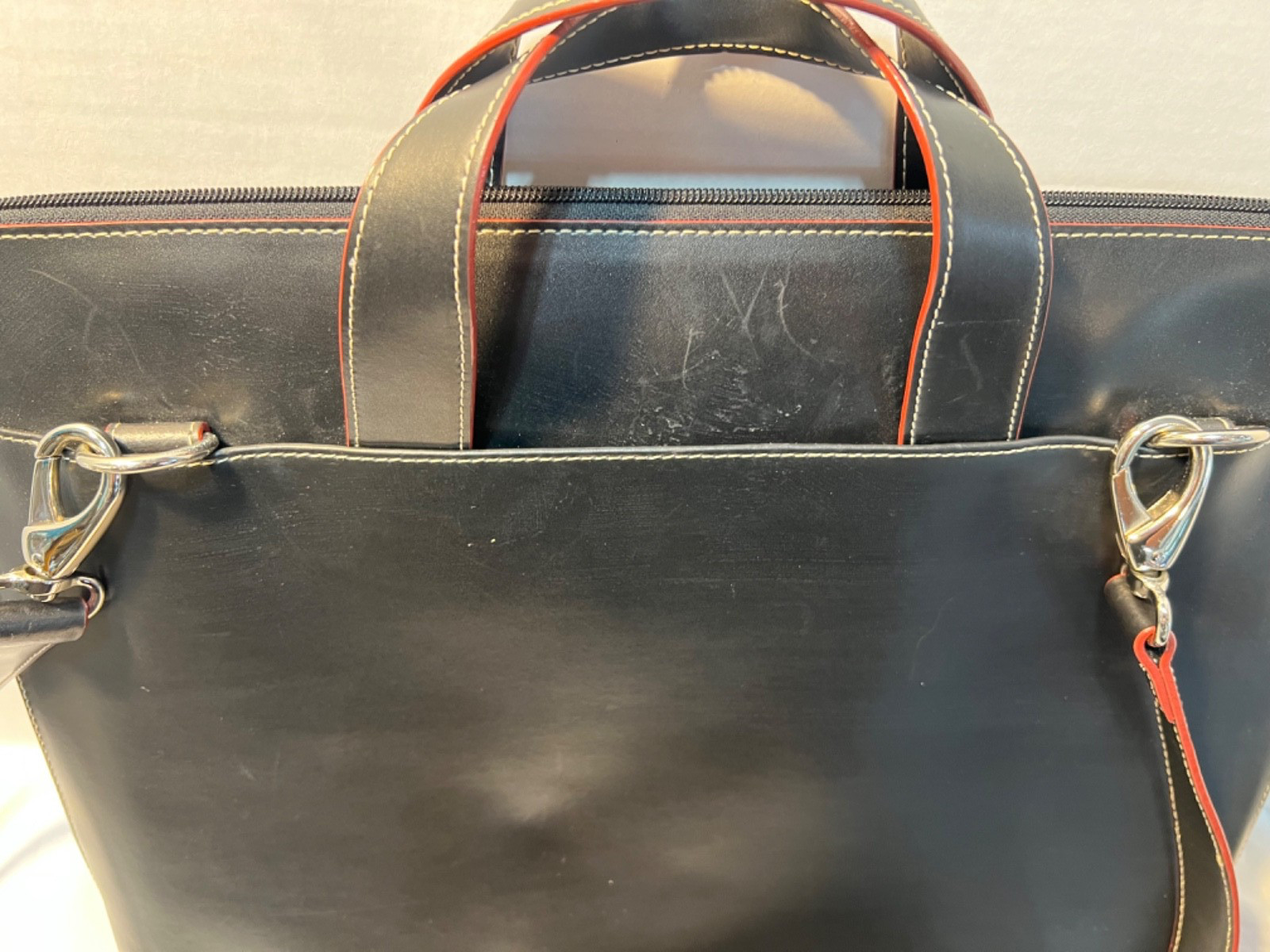 Lodis Black Leather Laptop Briefcase Solid Zipper Closure Shoulder Strap Red/Blk