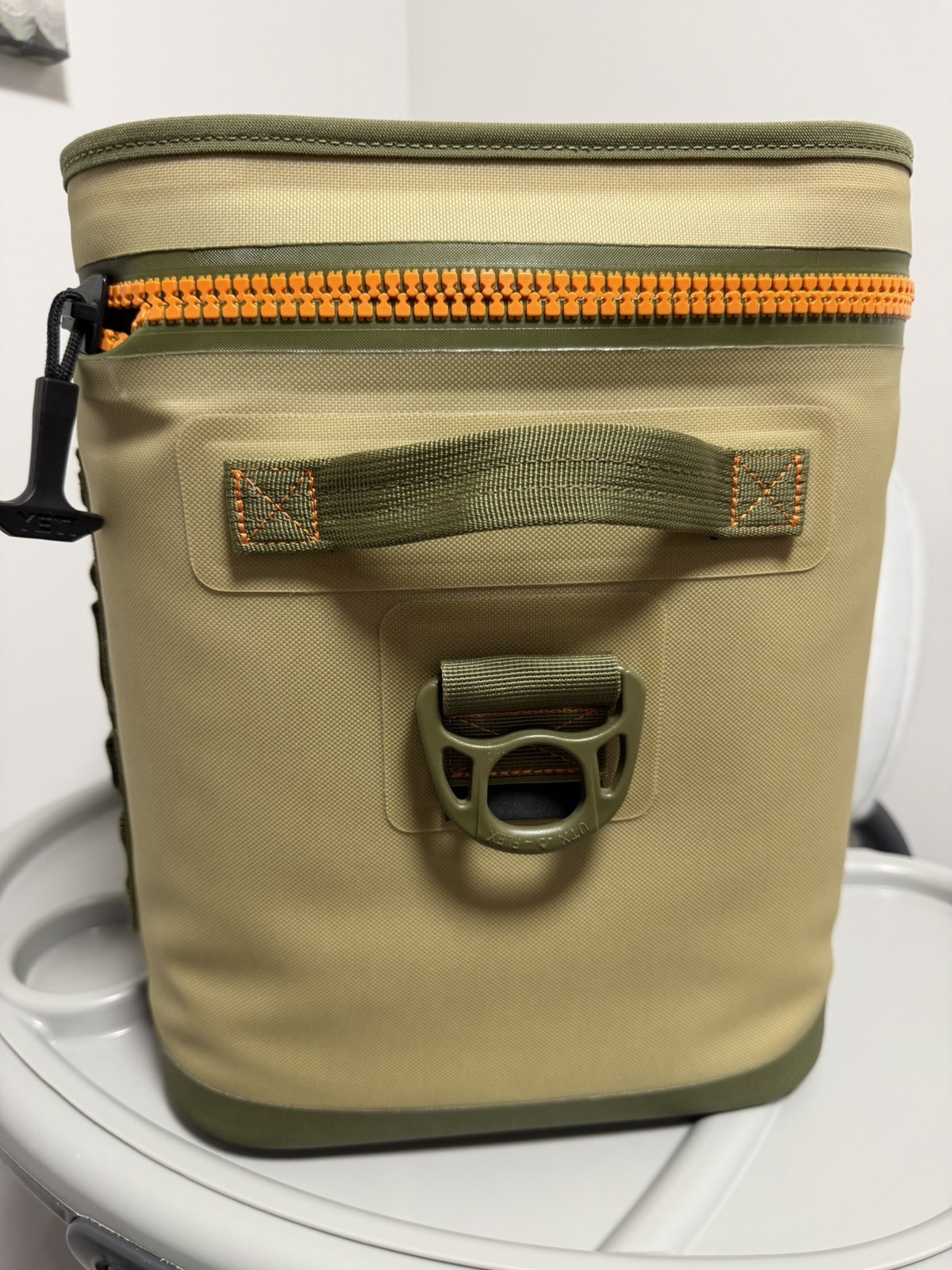 YETI Hopper Flip 18 Soft-Sided Cooler Field Tan