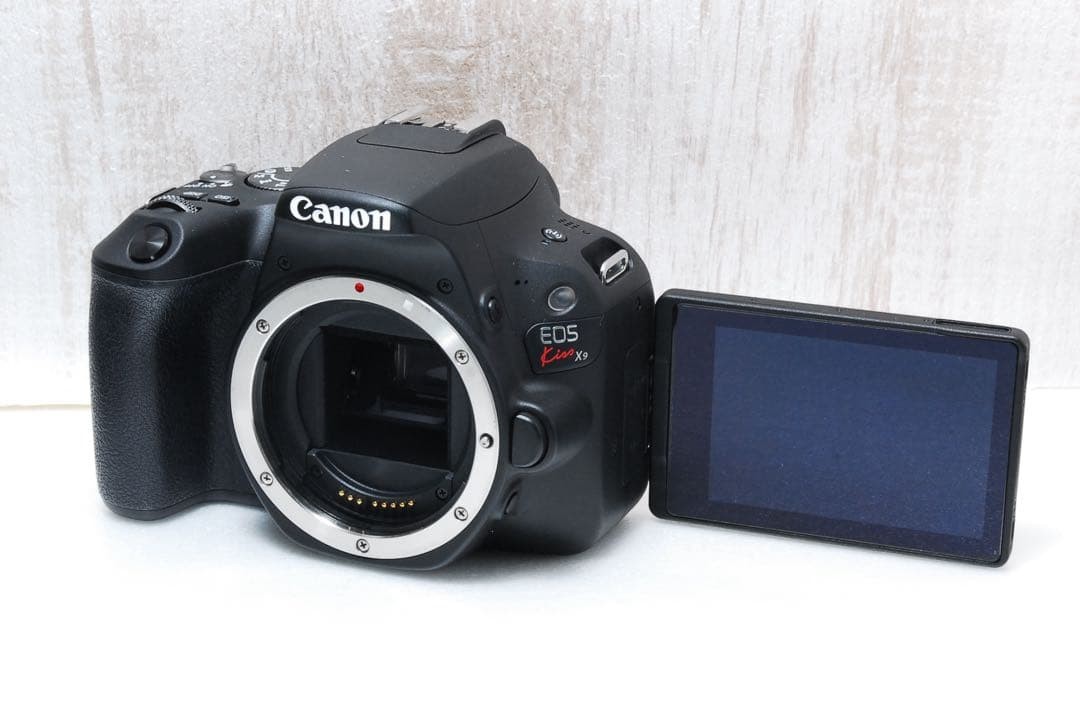 Canon Kiss X9 672543
