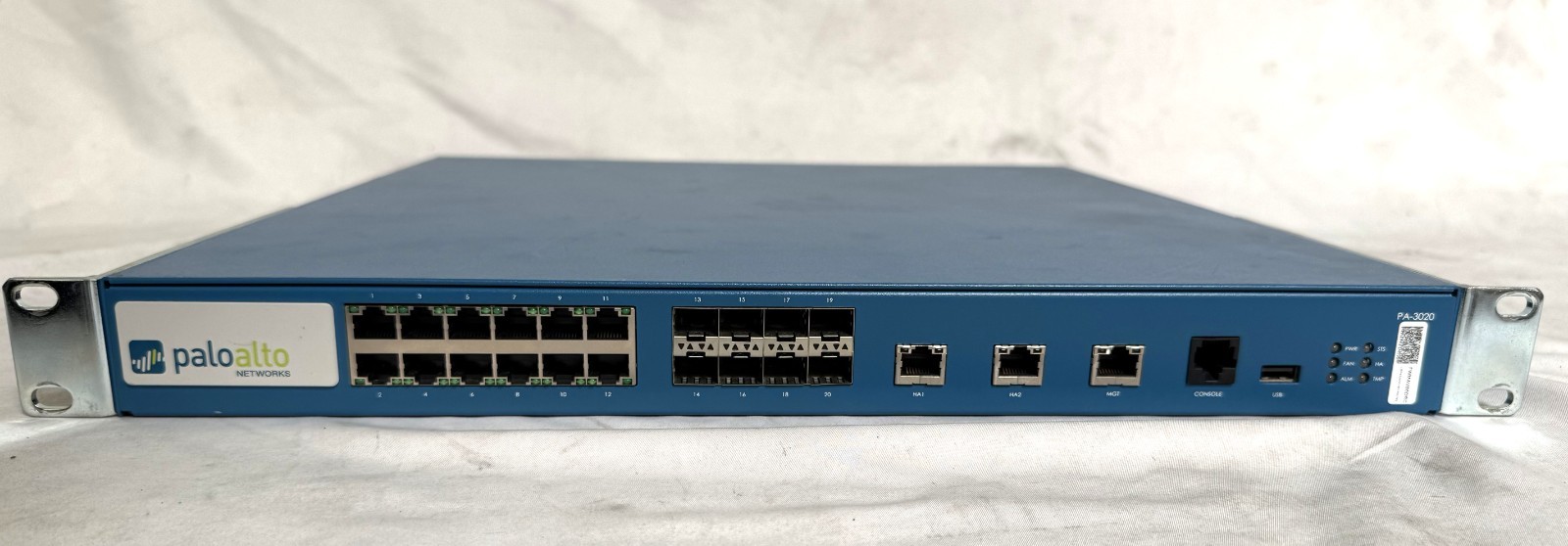 PALO ALTO PA-3020 Firewall Security Network Appliance w/rack arms