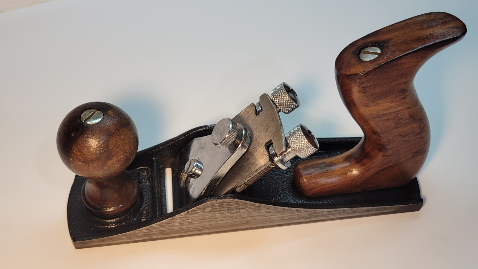 No. 33 Hand Wood Bench Adjustable Depth Plane