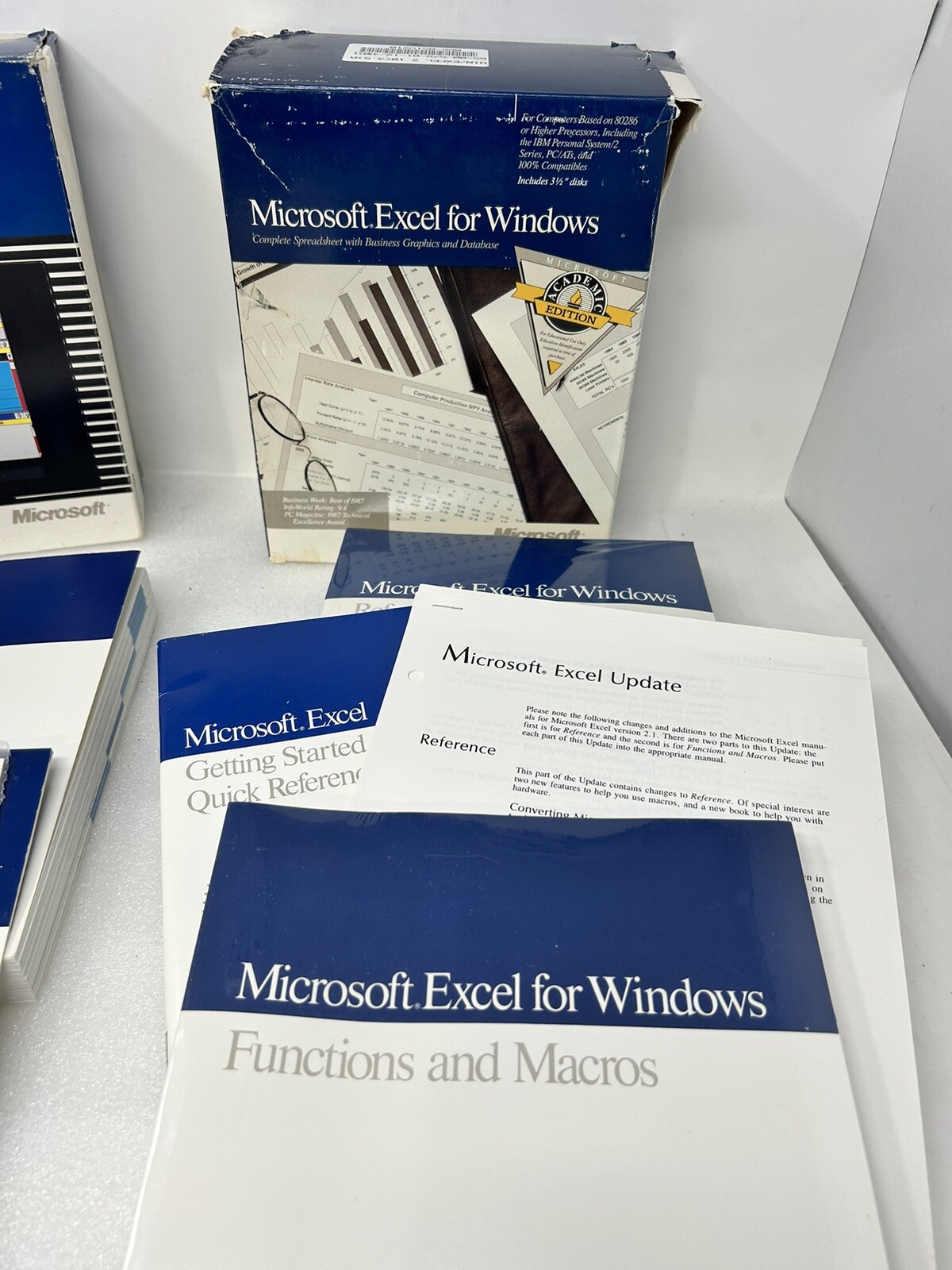 Microsoft Windows User Guides Reference Vintage - Word Excel Macros 80s