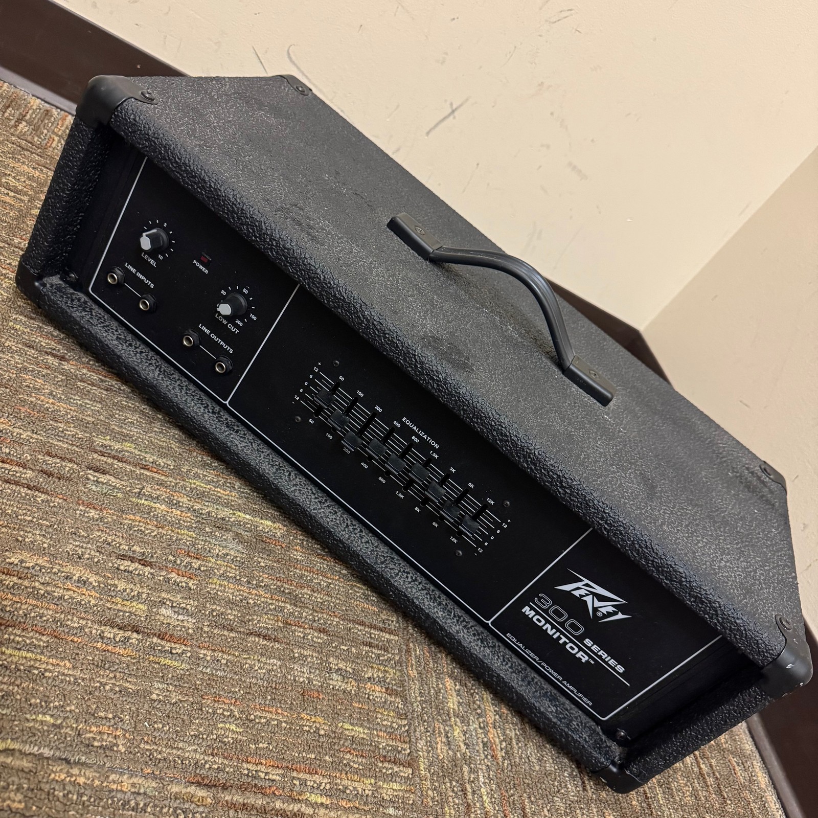 Peavey 300-CH Monitor Equalizer / Power Amplifier USA