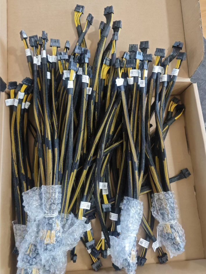 1pcs New DELL R750 R7525 GPU cable12+4 H100 L40 FGTM1 CXV0X 0FGTM1 0CXV0X-