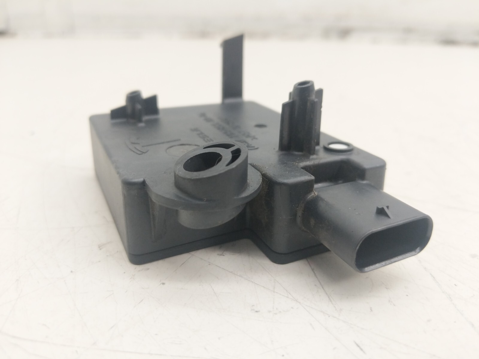 ⭕2017-2023 Model 3 Rear BCM Computer Electronic Body Control Module 1097855-00-D