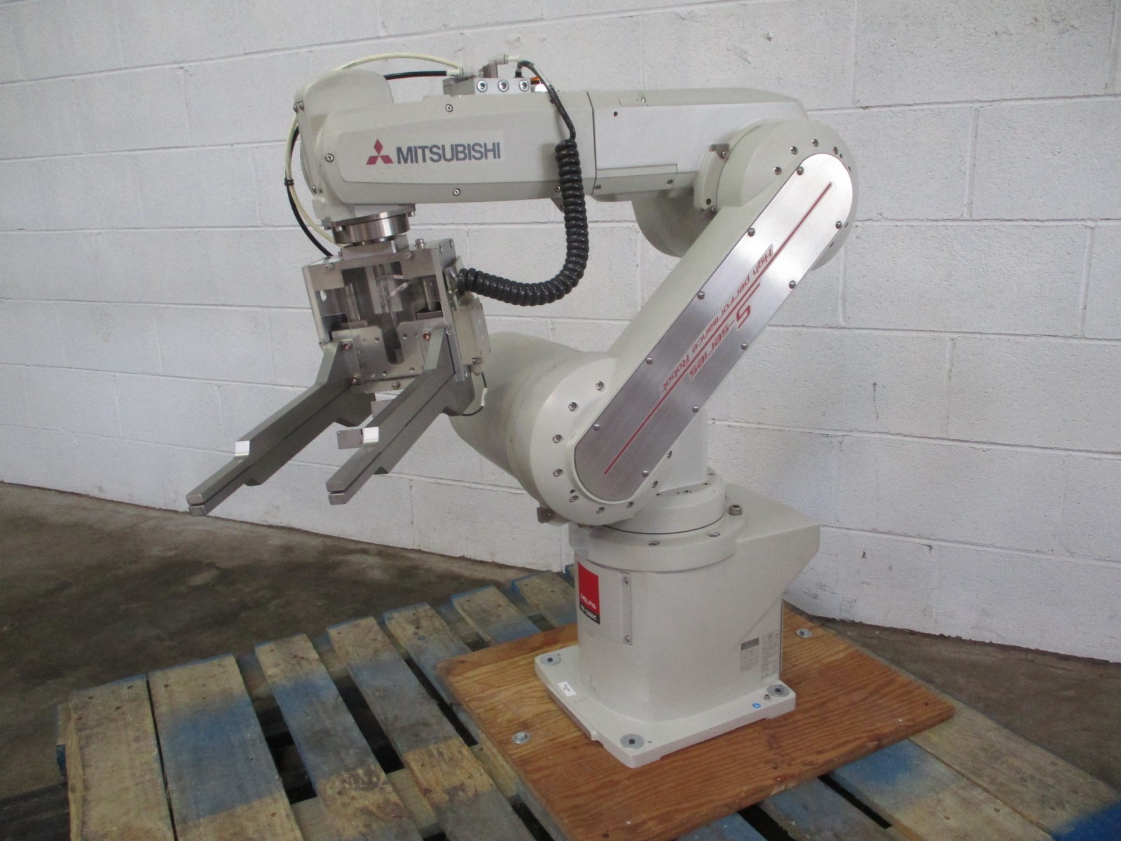 Mitsubishi RV-12SDC-SUL315 MELFA Industrial Robot Arm S-Series High Performance