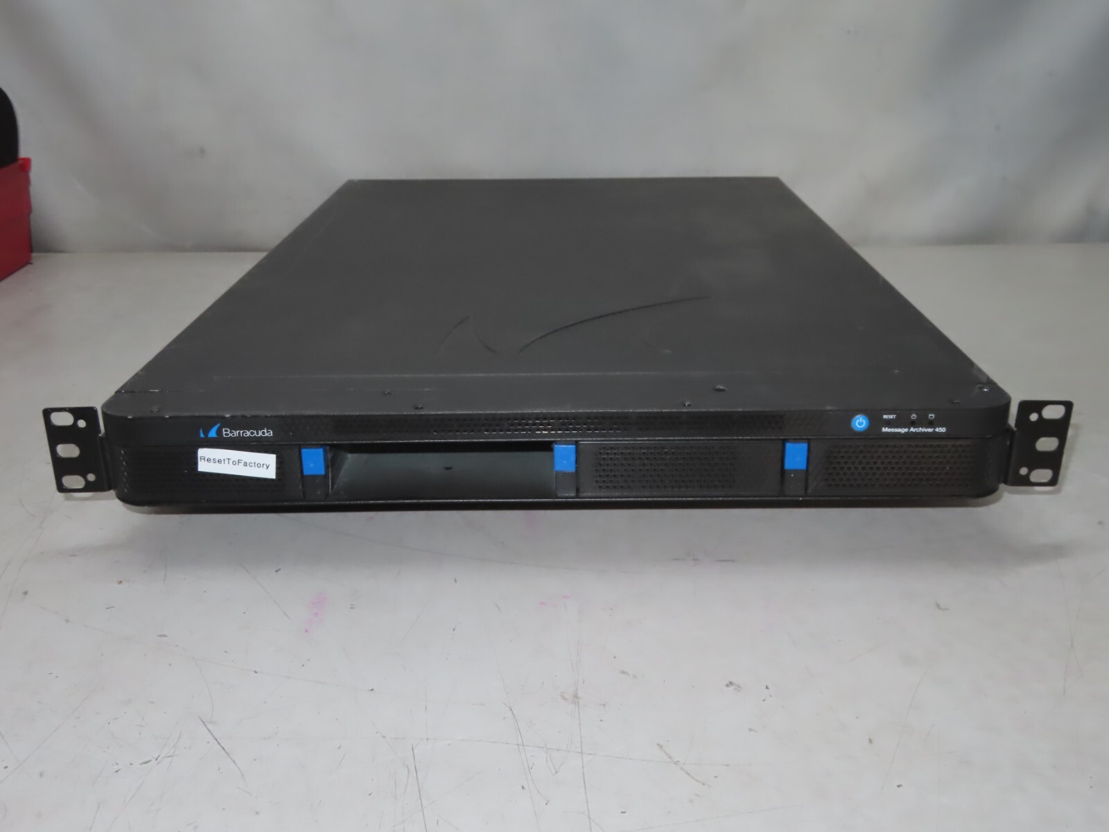 Barracuda Message Archiver BMA450a RAM 8GB with SSD ** factory reset **