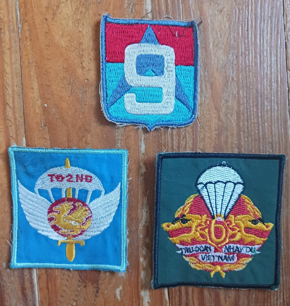 South Vietnam ARVN SVN Army patches insignia LOT - FREE SHIPPING