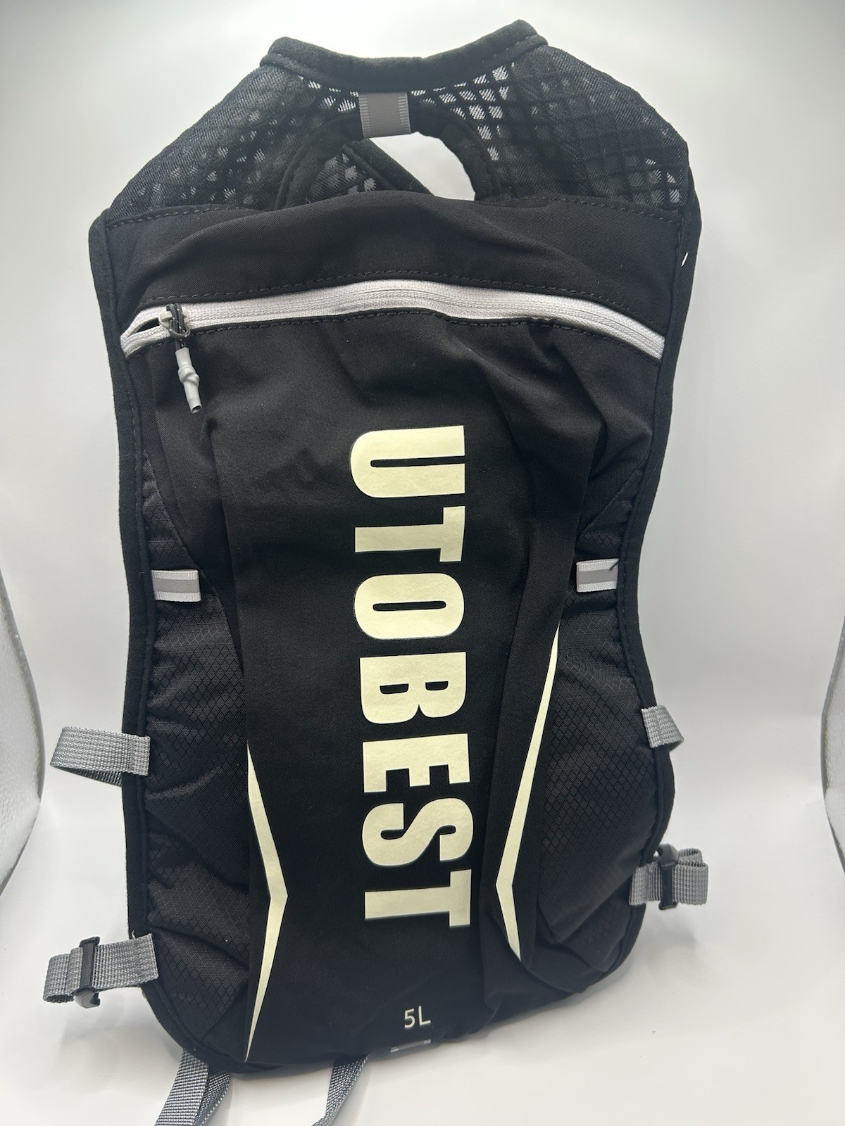 UTOBEST BLACK RUNNING HYDRATION VEST BACKPACK BAG 5L