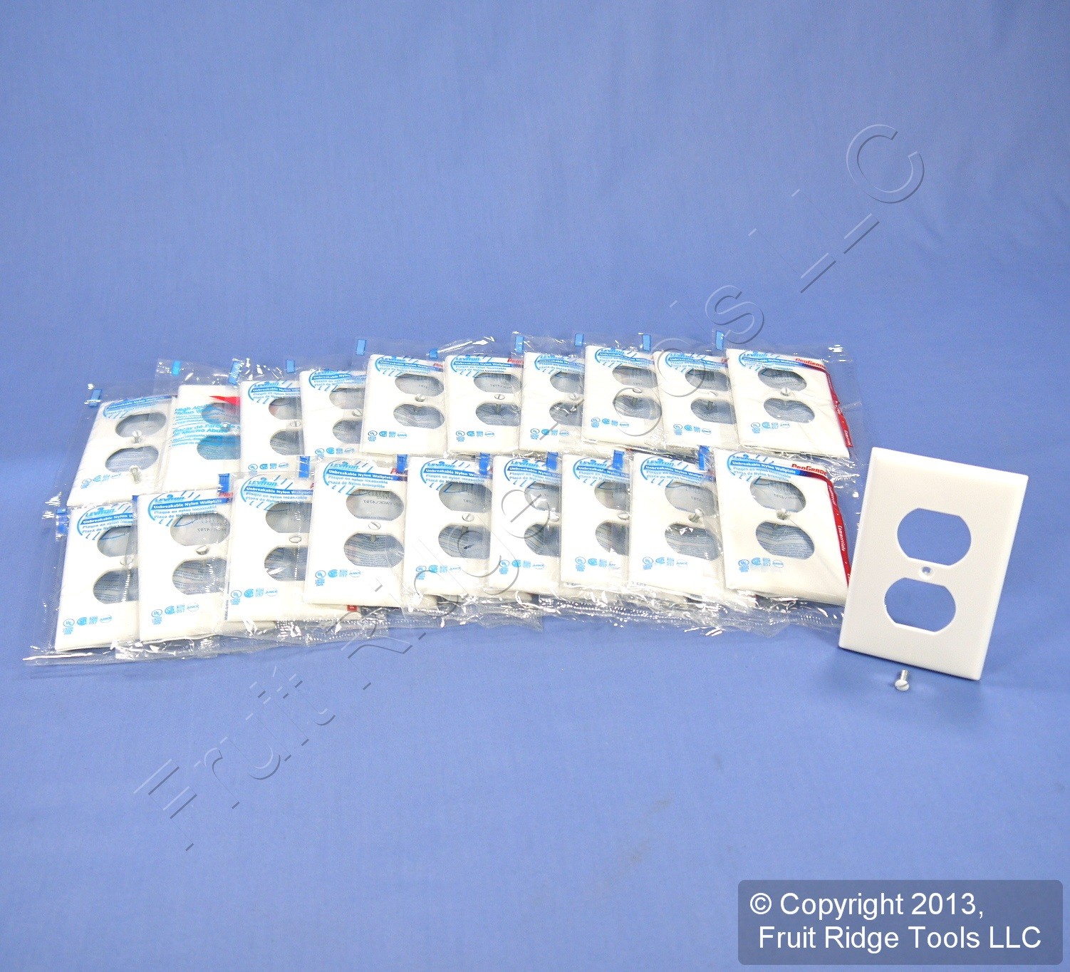 Leviton 80703-W White 1-Gang Duplex Outlet Unbreakable Nylon Wallplates 20pcs