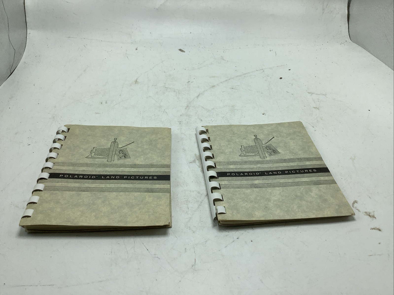 Lot of 2 *VINTAGE* POLAROID LAND PICTURE ALBUM, #1511A - EXCELLENT COND