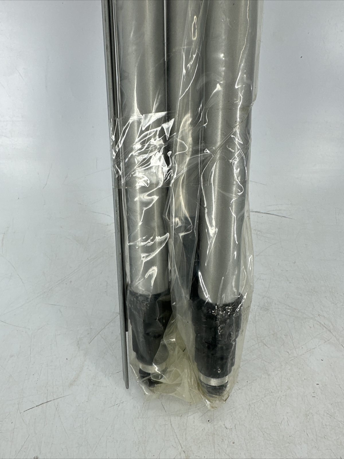 Star D Silver Professional Precision Engineered Tripod D-26