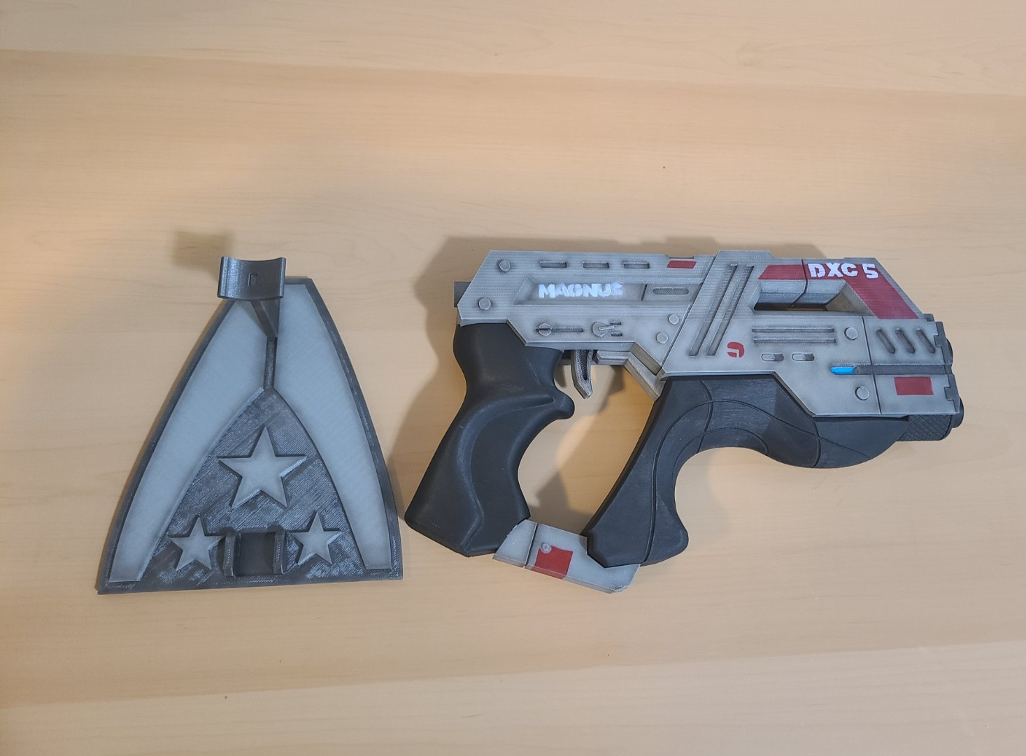 Mass Effect M-6 Carnifex Replica with Stand - Commander Shepard's Sidearm