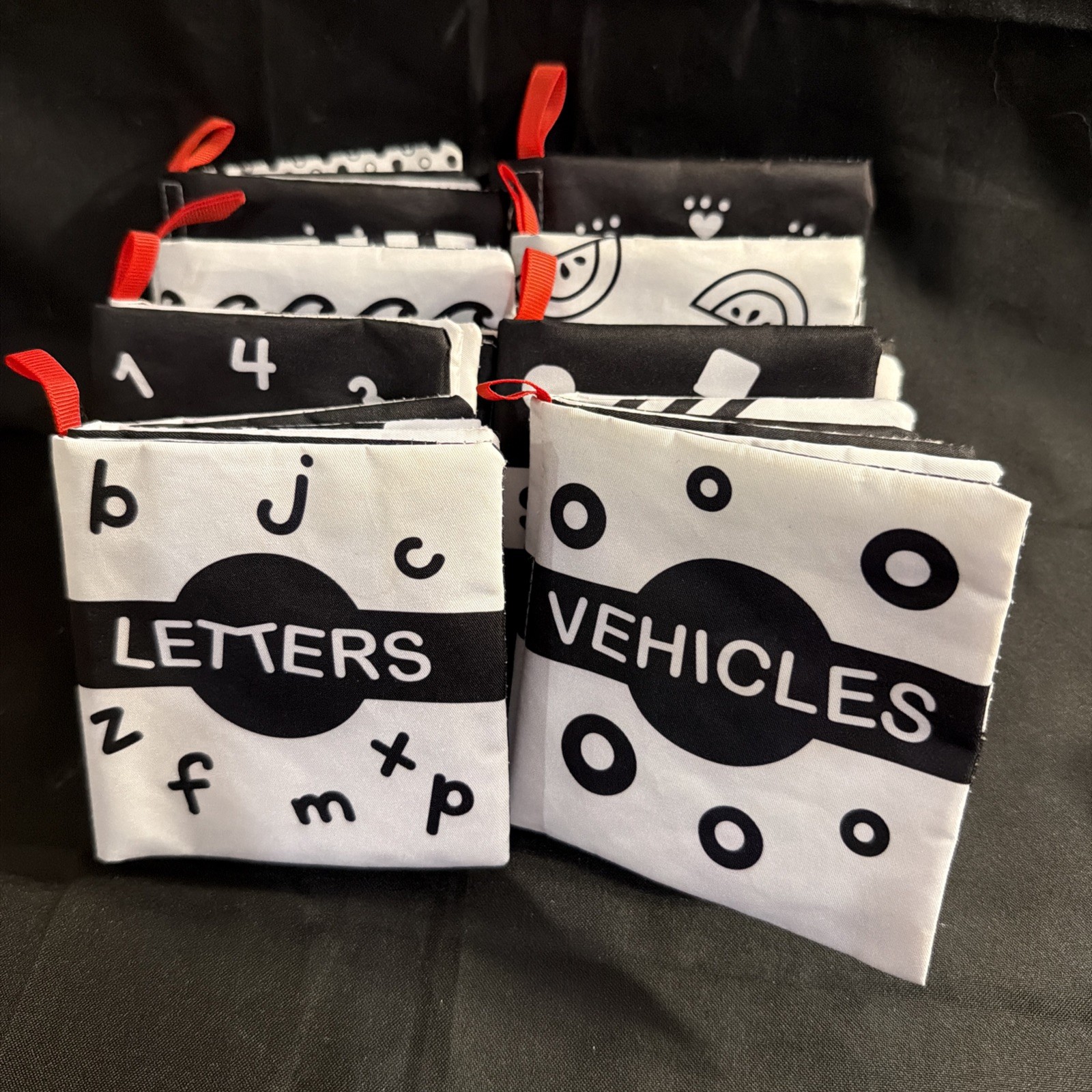 2020 JOYIN SOFT FABRIC BLACK & WHITE BABY BOOKS Set/8