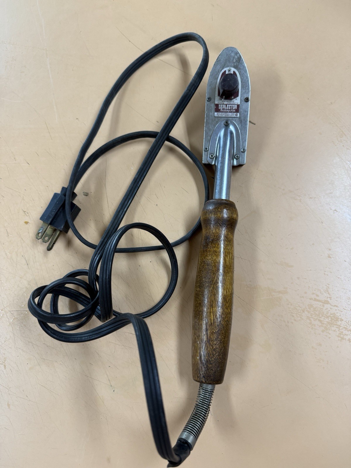 SEAL SEALECTOR TACKING IRON - MODEL 100-D1