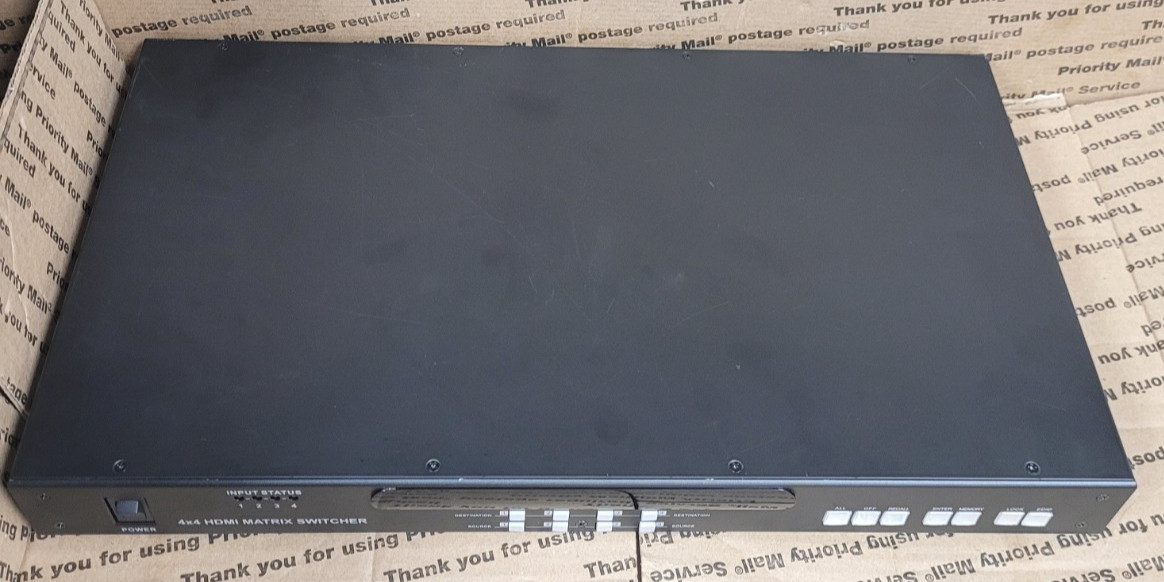 4X4 HDMI MATRIX SWITCHER NO RACK EARS (TESTED)