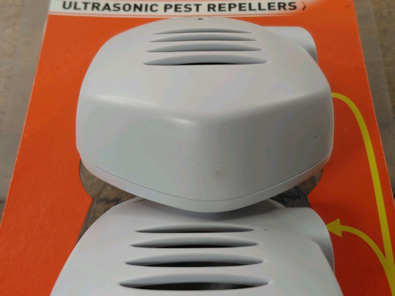 Black & Decker Electronic Pest Repeller 3-Pack Plug-In EP310-3P