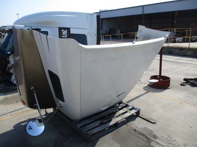 For 2001 VOLVO VNL HOOD N/A , FL