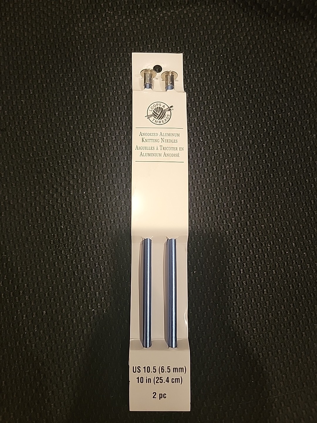 New Loops & Thread Anodized Aluminum Knitting Needles US 10.5, 10 in.
