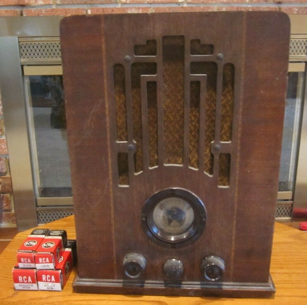 vintage truetone radio model  585 rare unique tombstone 1930