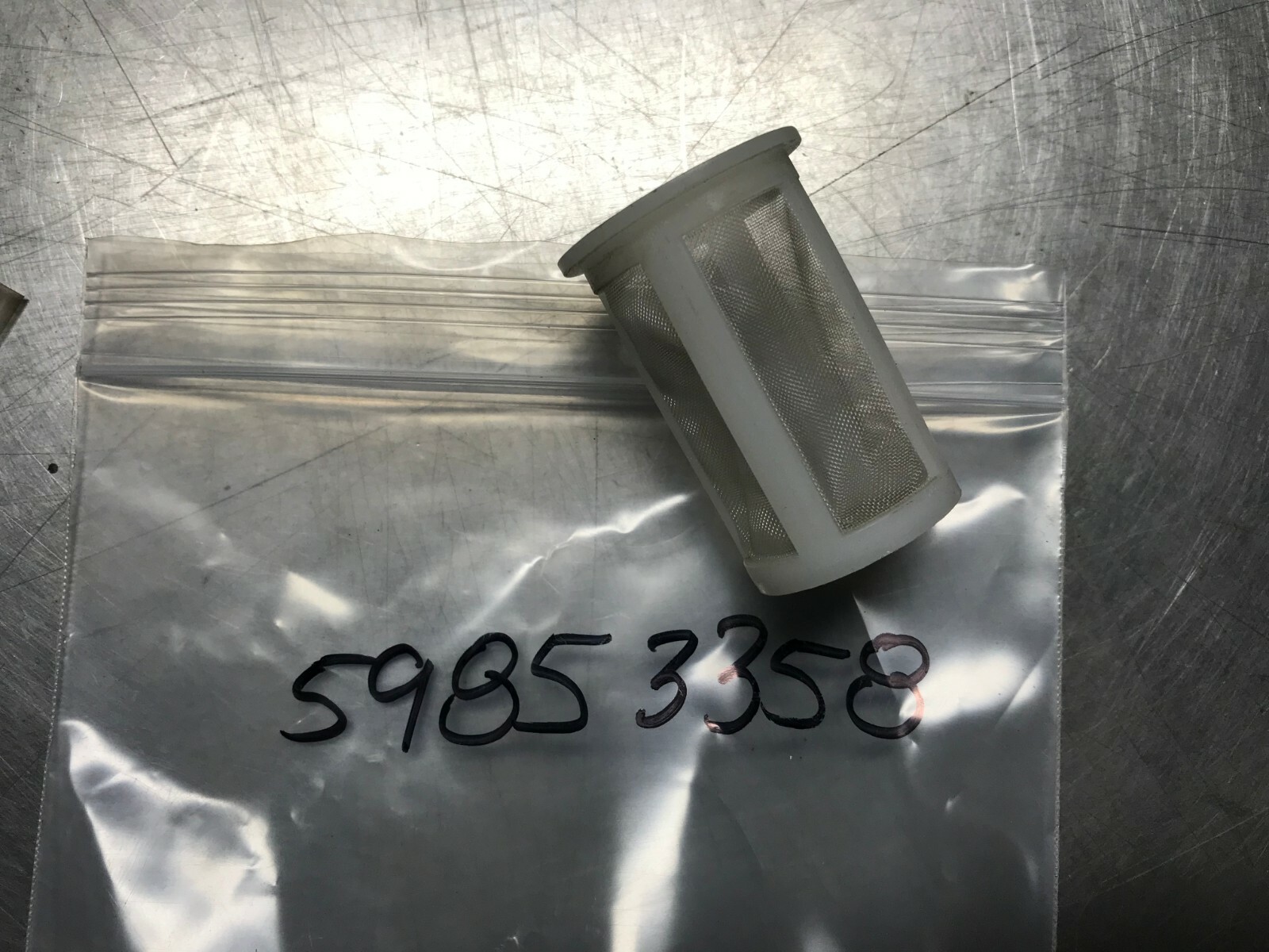 59853358  GENUINE  Ingersoll Rand   FUEL FILTER SCREEN    RM59853358