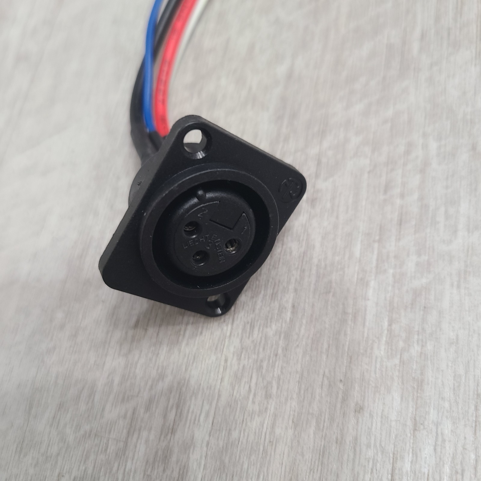 Connector Socket 3-Pin 4 Wire Charging Port for battary.