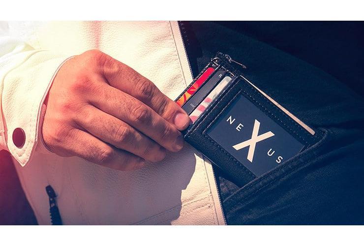 Nexus Wallet (Gimmick & Online Instructions) by Javier Fuenmayor