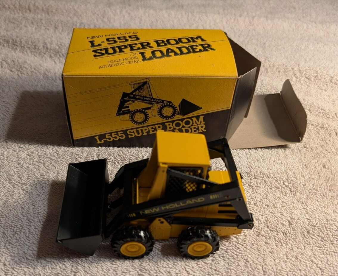 NEW New Holland L-555 Super Boom Loader 1:25 Germany 276