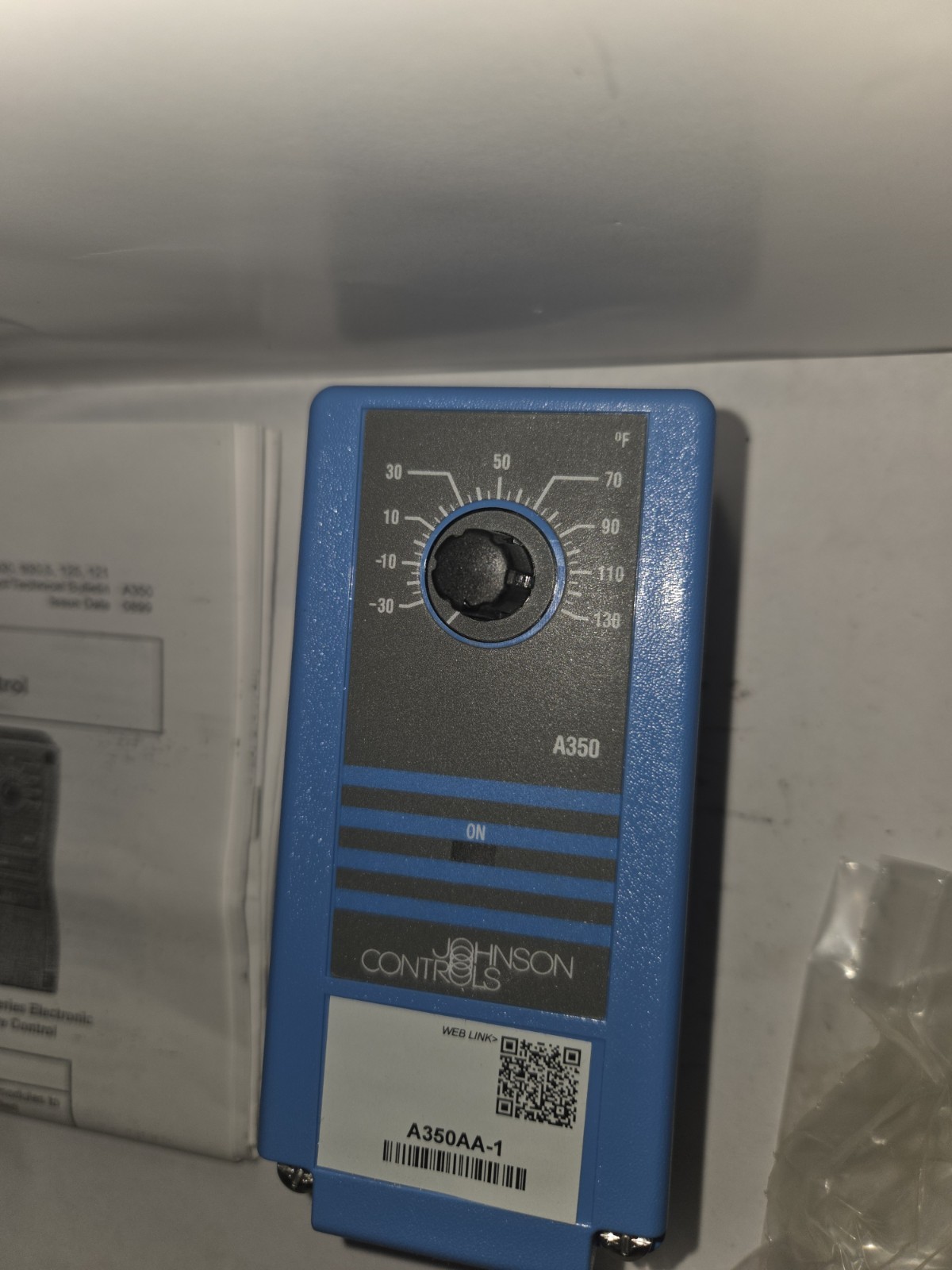 NEW GENUINE JOHNSON CONTROLS A350AA-3C TEMPERATURE CONTROL MODULE W/ SENSOR