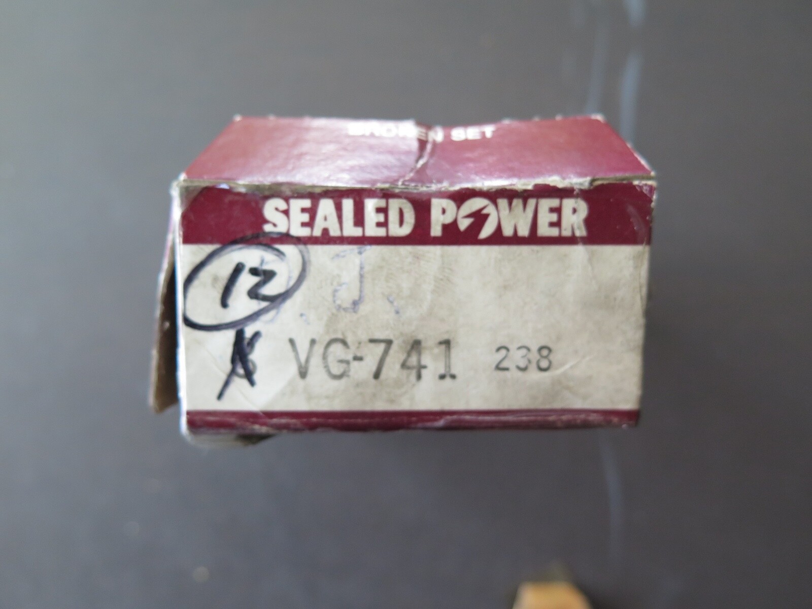 Sealed Power Engine Valve Guide VG-741 Box of 12 NOS (6D-7)