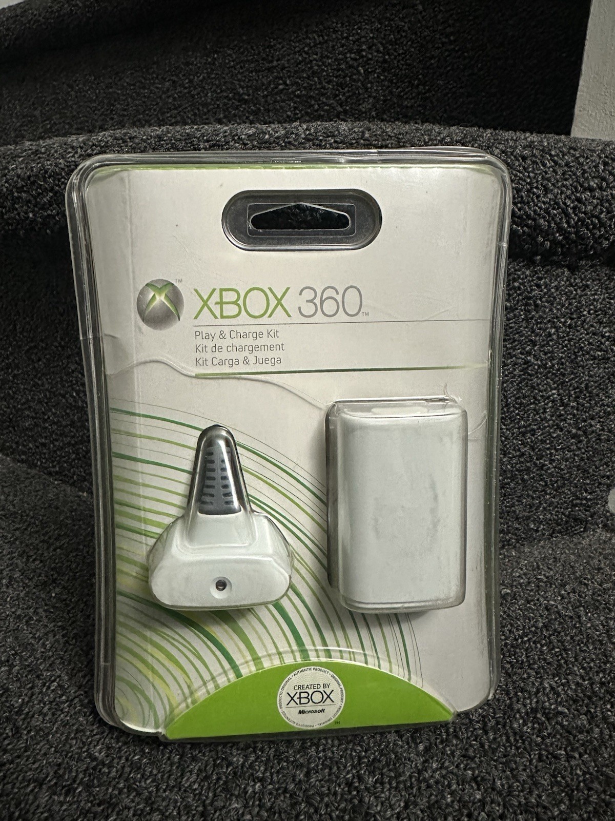 XBOX 360 ~Play & Charge Kit~ NEW Recharge Wireless Controller (PACKAGE HAS WEAR)