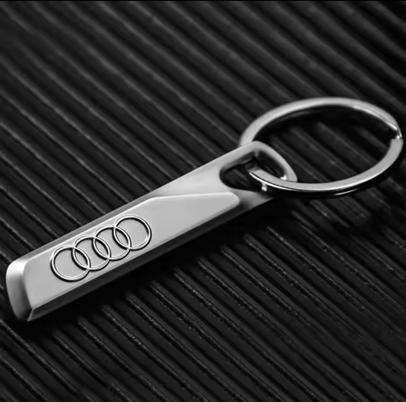 AUDI Car Logo Teardrop Metal Keyring key chain Fob Gift Best Quality UK SELLER
