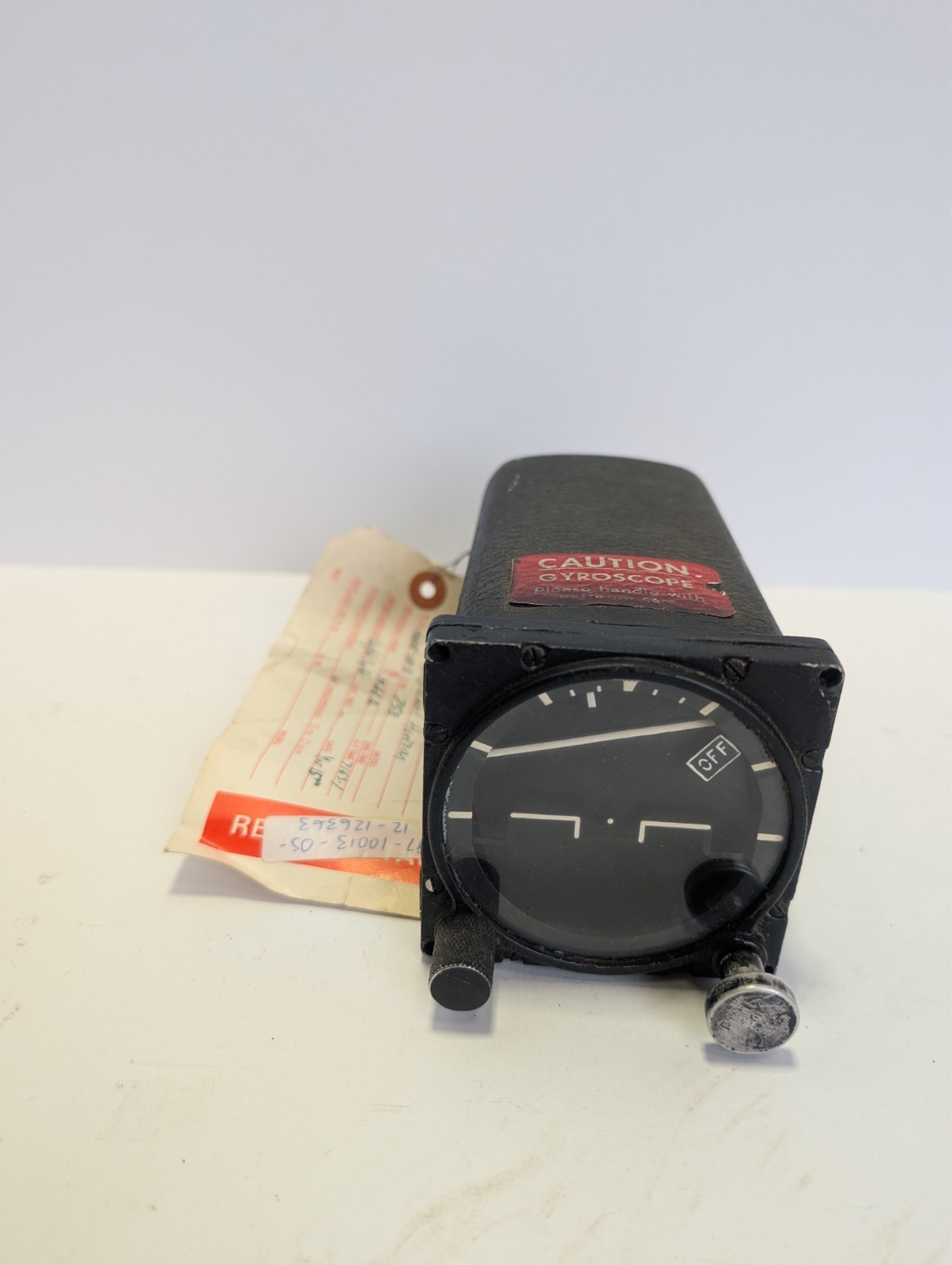 Bendix 14608-1AP-B1 Gyro Horizon Indicator