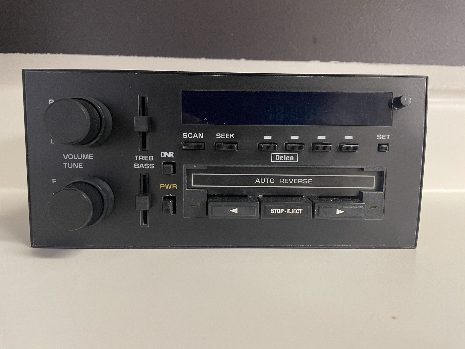 84-88 Chevy Delco AM/FM radio cass w/BT, fits Chevy Blazer S10 Camaro 16131345