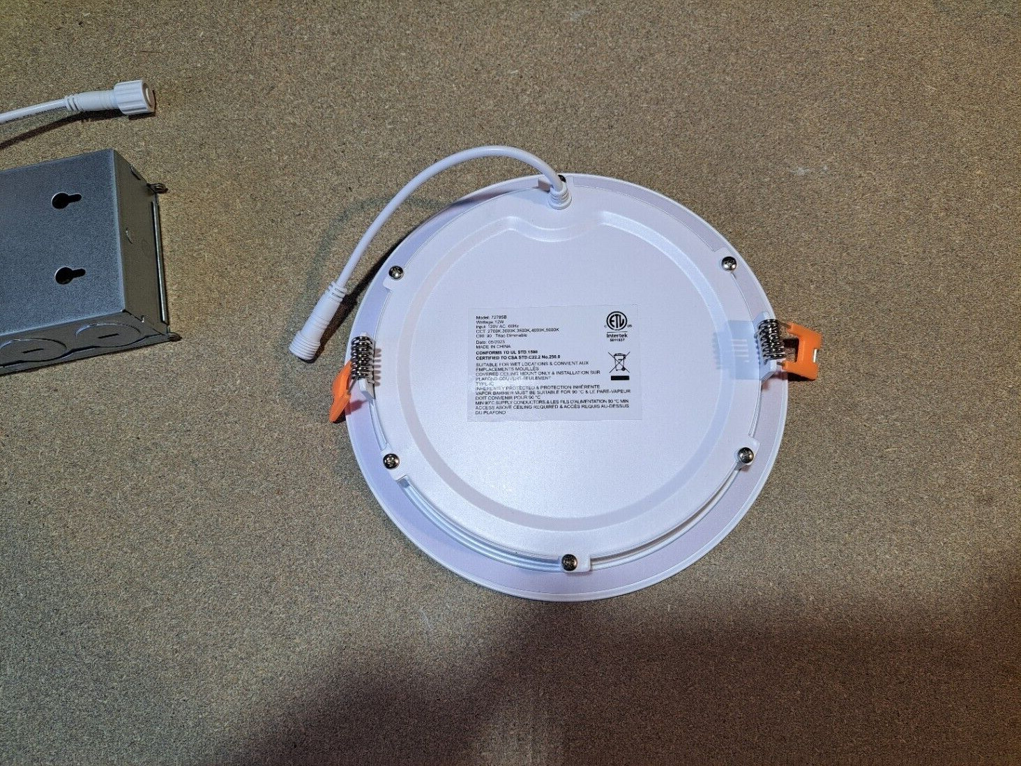 NEW 6" LED WAFER STYLE DOWNLIGHT - COLOR TUNABLE - REMOTE DRIVER