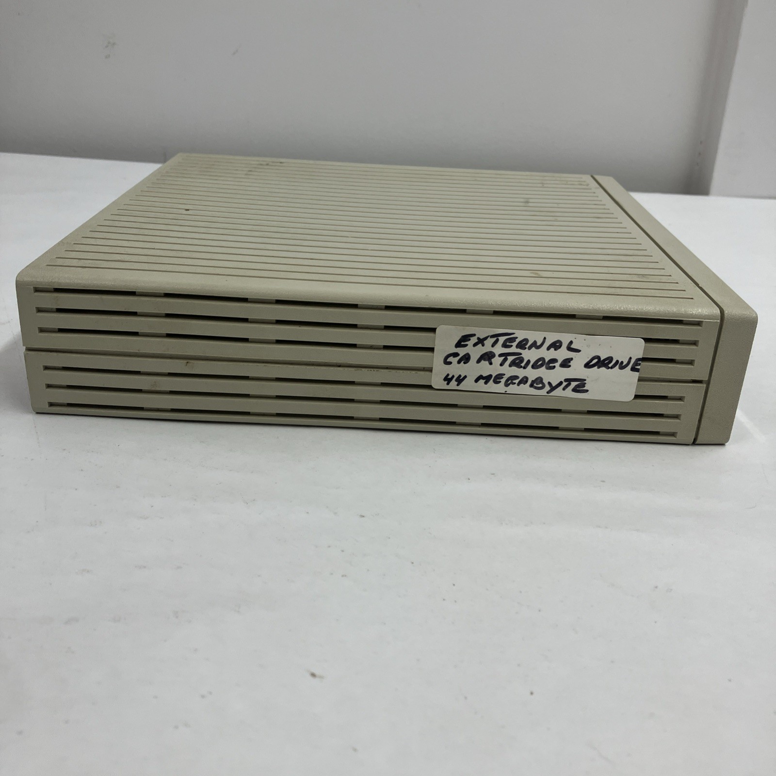 MacProducts USA External MagicDrive SCSI Storage W/ SyQuest Drive 44MB UNTESTED