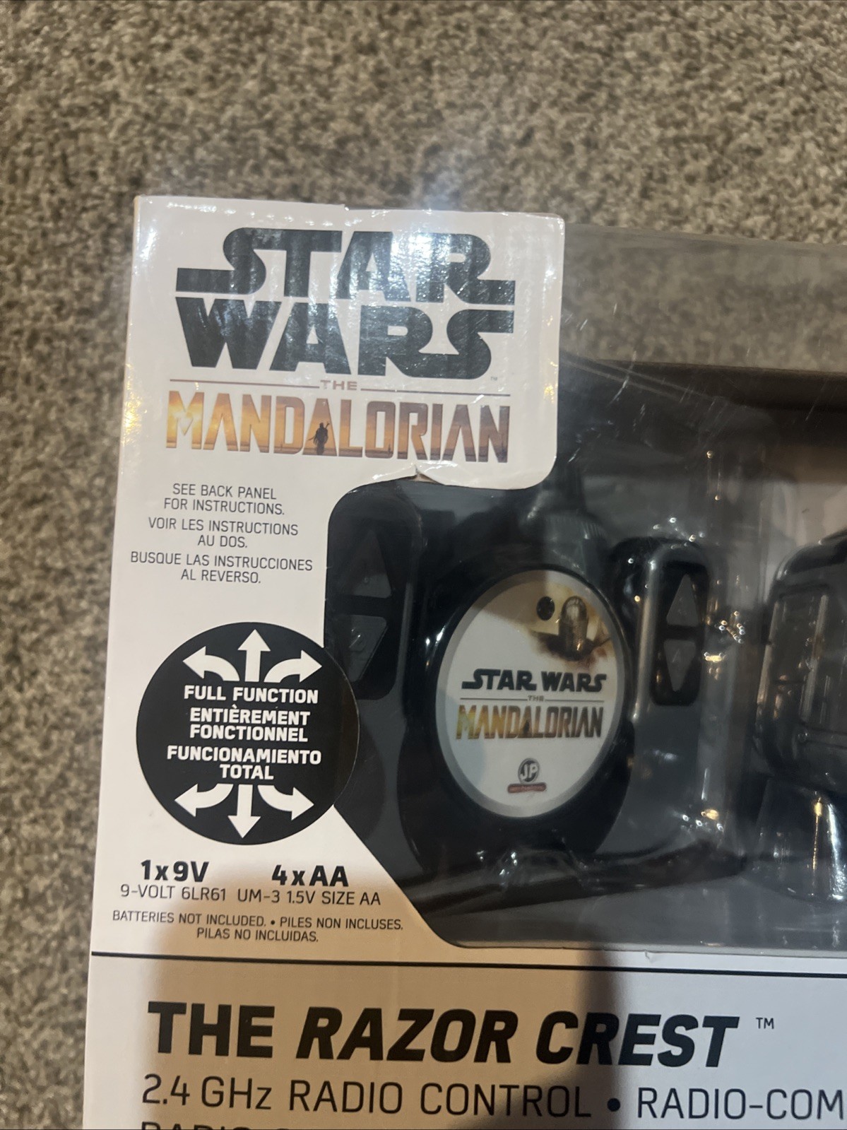 Star Wars The Mandalorian The Razor Crest Disney Remote Control Transport NEW!