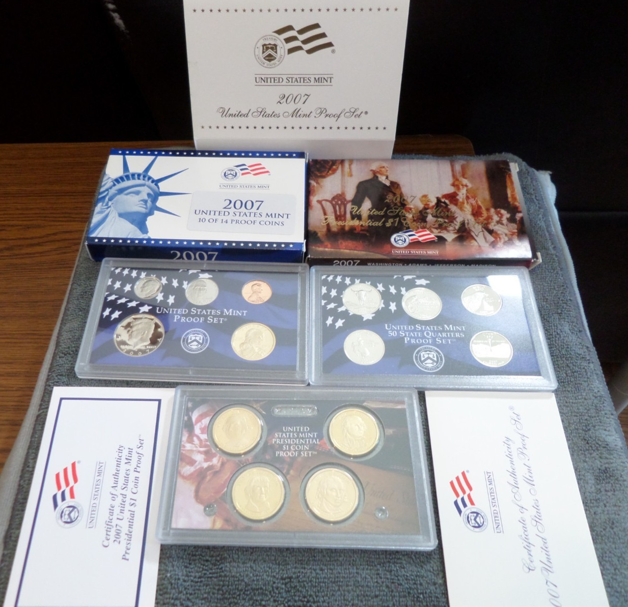 2007 S United States Mint Proof Set with COA Total 14 Coins