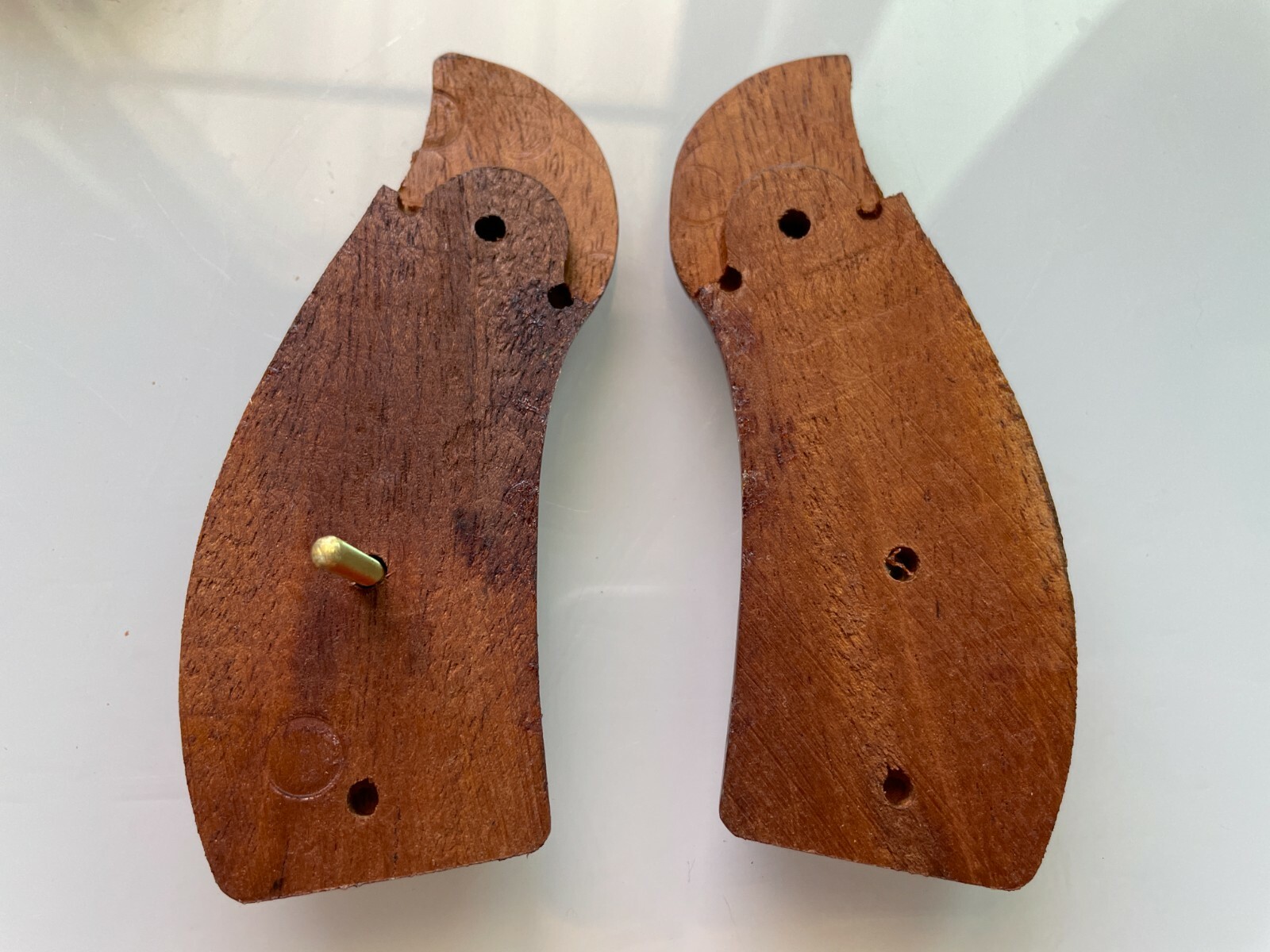 New Beautiful Grip for S&W K/L Frame Round Butt - Classic panel Checker Hardwood