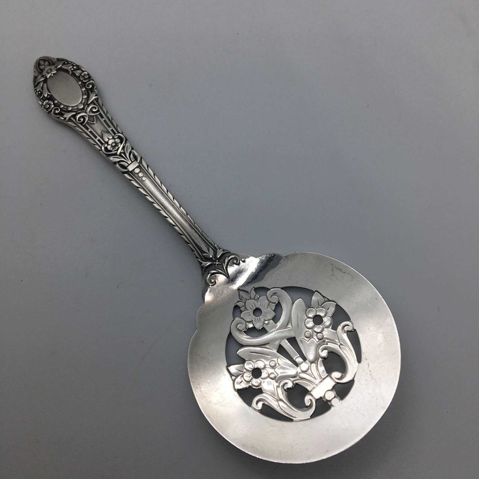Community Plate Rendezvous Old South Pierced Bowl Bon Bon 4.5” Spoon 1938