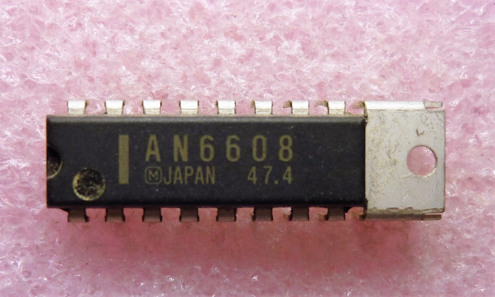 AN6608 / DIP / IC / 2 PIECES /  (qzty)
