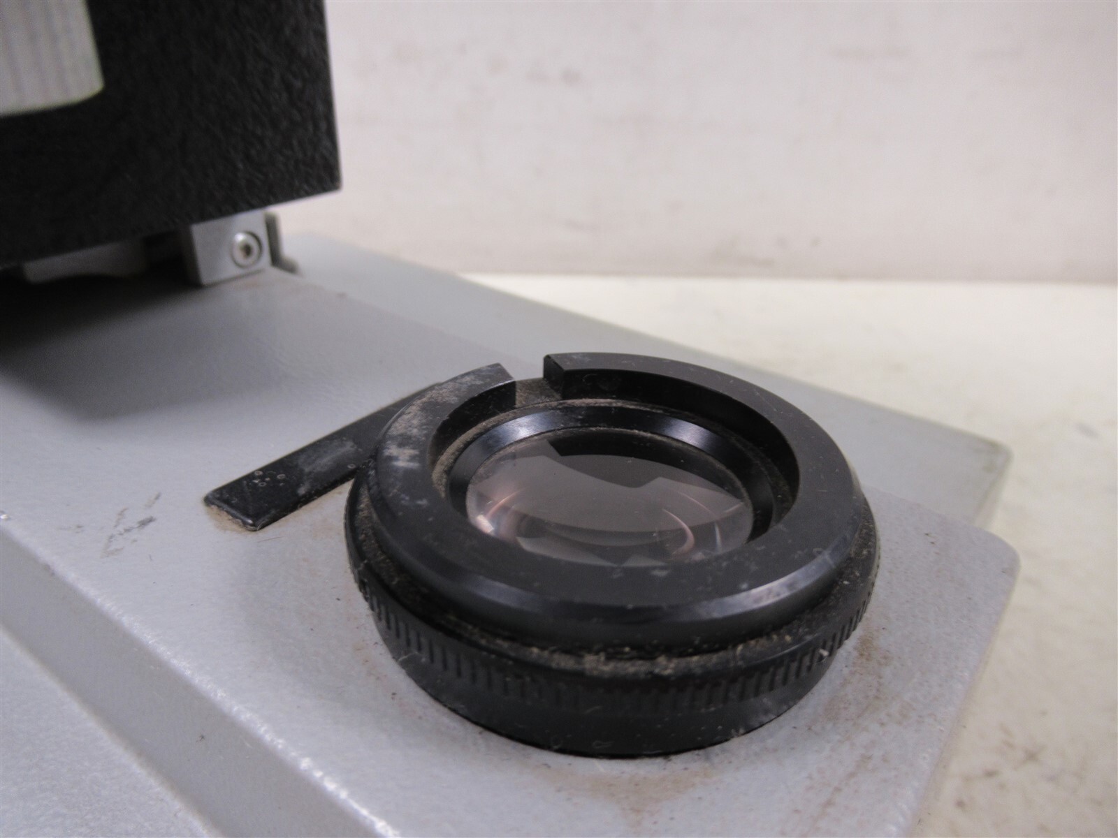 Leitz Wetzlar SM-LUX Monocular Microscope with 3 Objectives 40x 10x 4x