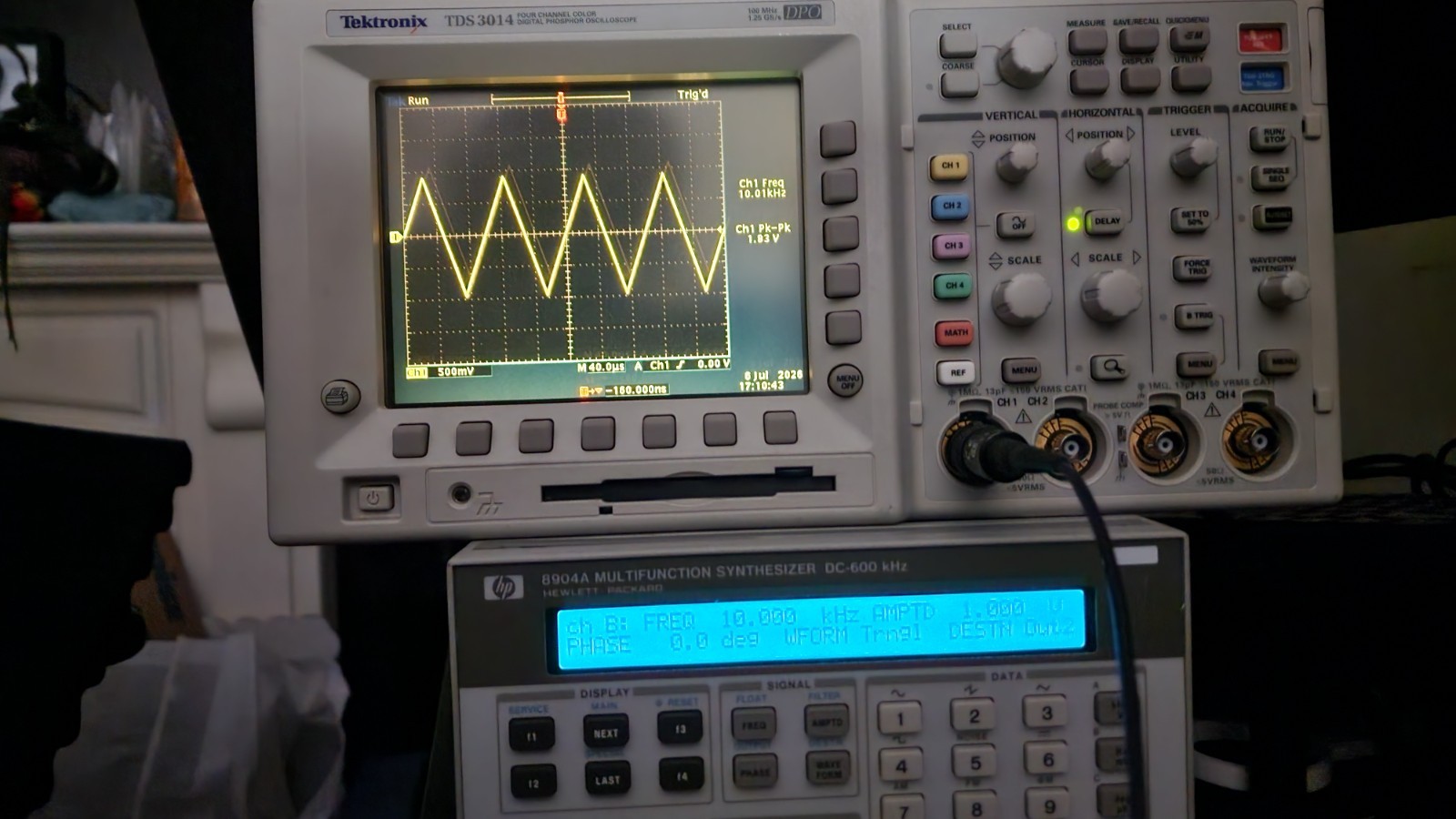 HP 8904A Multifunction Synthesizer DC-600kHz Dual Output Tested Working Option 2