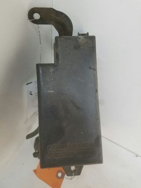 Used Fuse Box Engine fits: 2001 Subaru Legacy engine compartment 2.5 Grade A