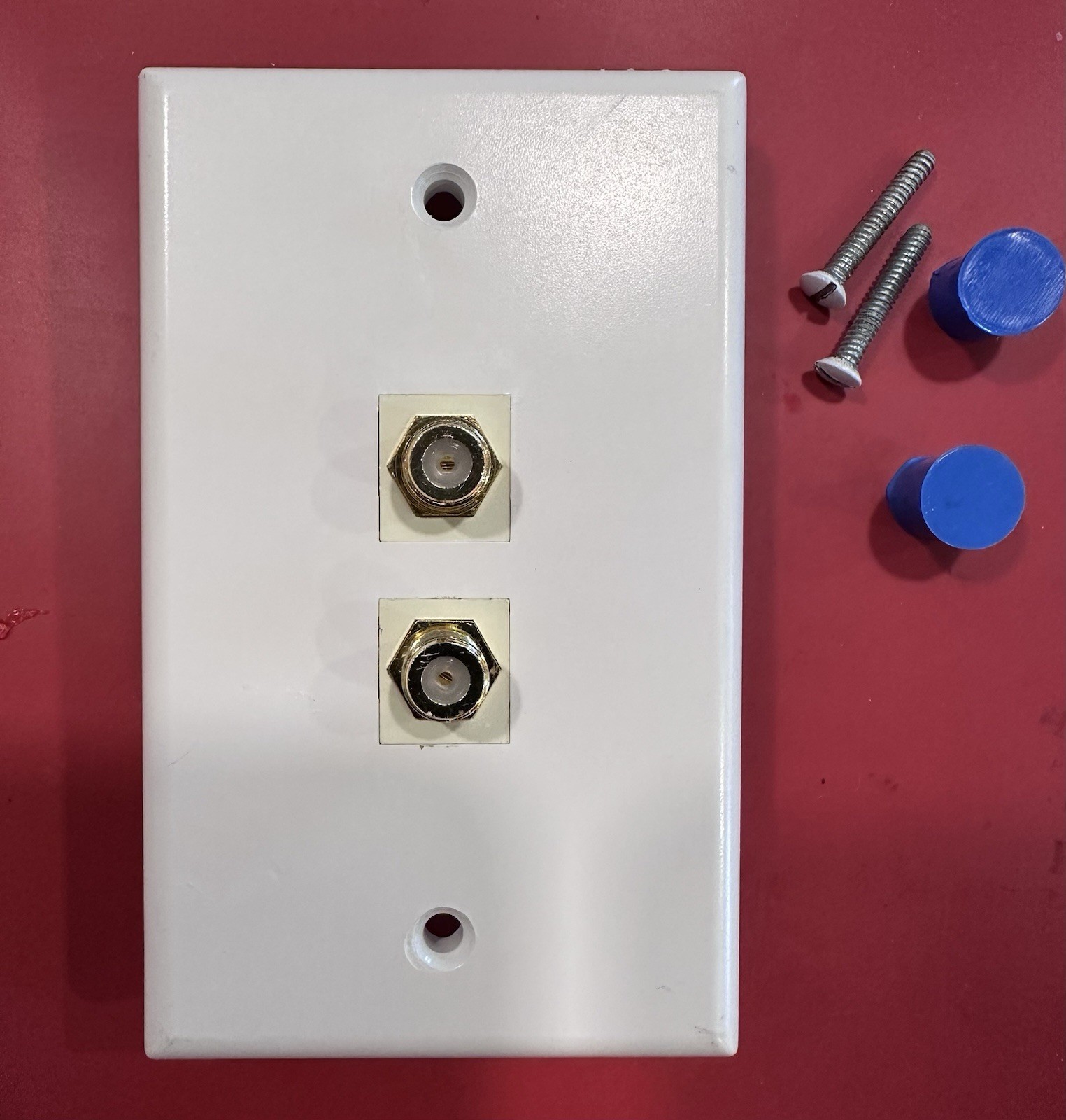 Leviton Coax 2 port Gold F Connector Wall Plate White w/screws New Open Box