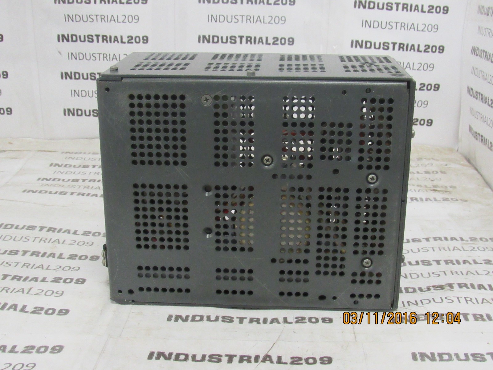 LAMBDA ELECTRIC REGULATED POWER SUPPLY 105-132V USED