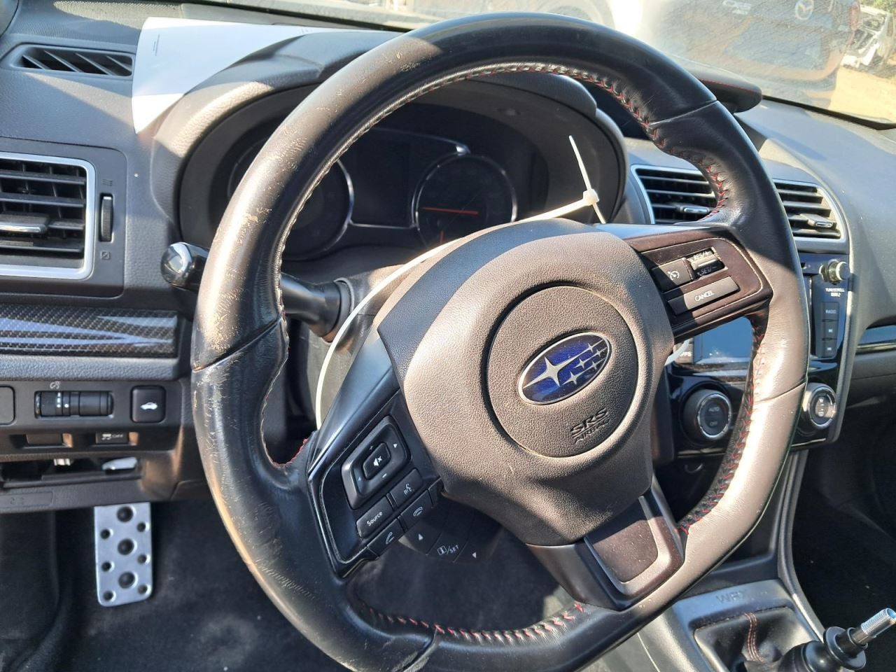 V60 2019 Glove Box 4785945