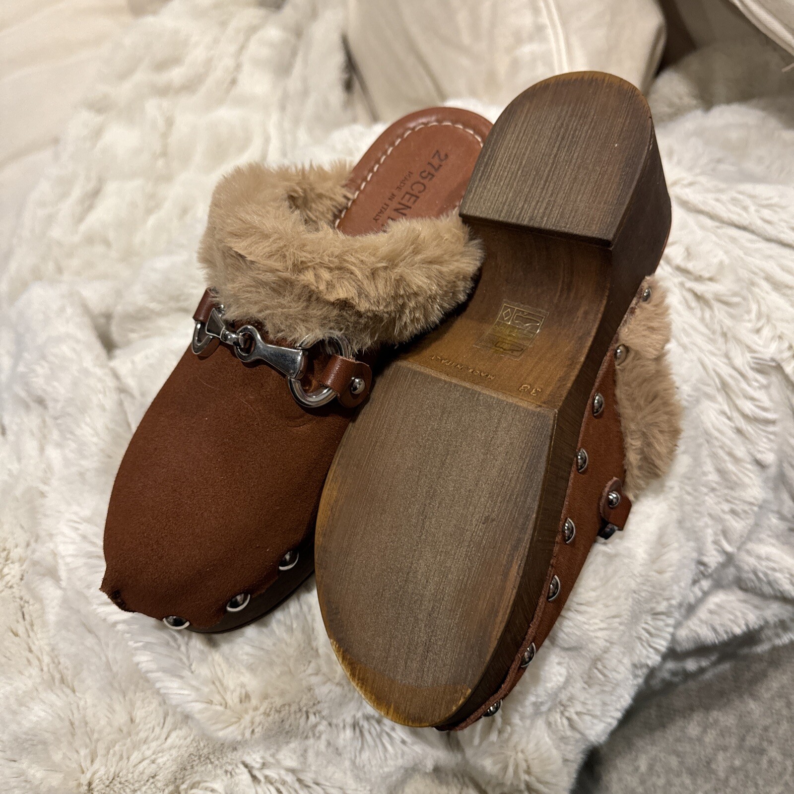 275 CENTAL SUEDE CLOGS SIZE 38